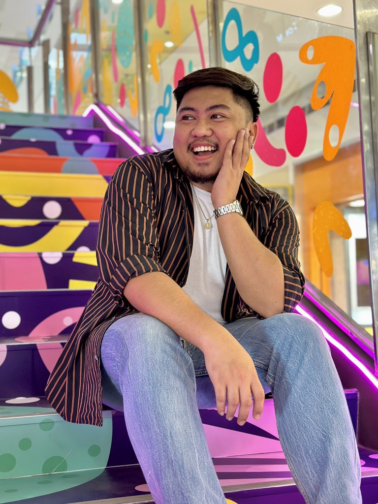 sidluna_'s tweet photo. Summer is back at SM! 🌞🏖

Come and splurge on SM City Legazpi's #SummerTimeAtSM with fun burst of colors, best vibes and score exciting deals! ✨

Strike that #AweSM pose on our Summer Stairs photo spot to kick off that refreshing #AWorldOfExperienceAtSM 

#EverythingsHereAtSM https://t.co/YL873sAvMR