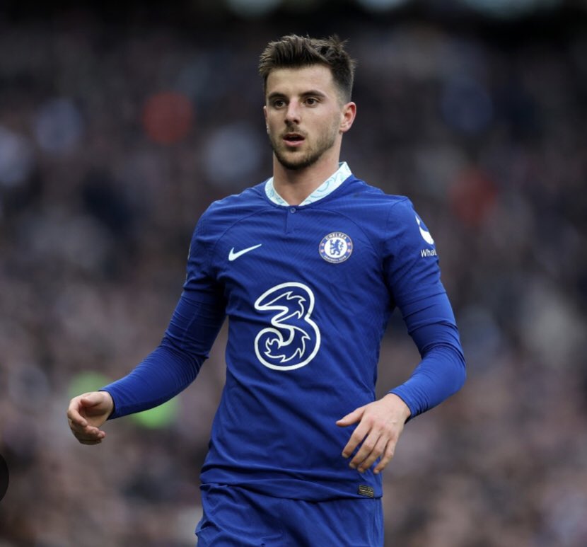 celery_brigade's tweet photo. todd boehly gave a 31 year old koulibably £295k a week despite the fact that he’s never played in PL (and has been poor this season)

but he’s been unwilling to give our POTY for the last 2 campaigns, 24 year old mason mount, £250k a week 

boehly literally hasn’t got a scooby… https://t.co/KMoizU0zto