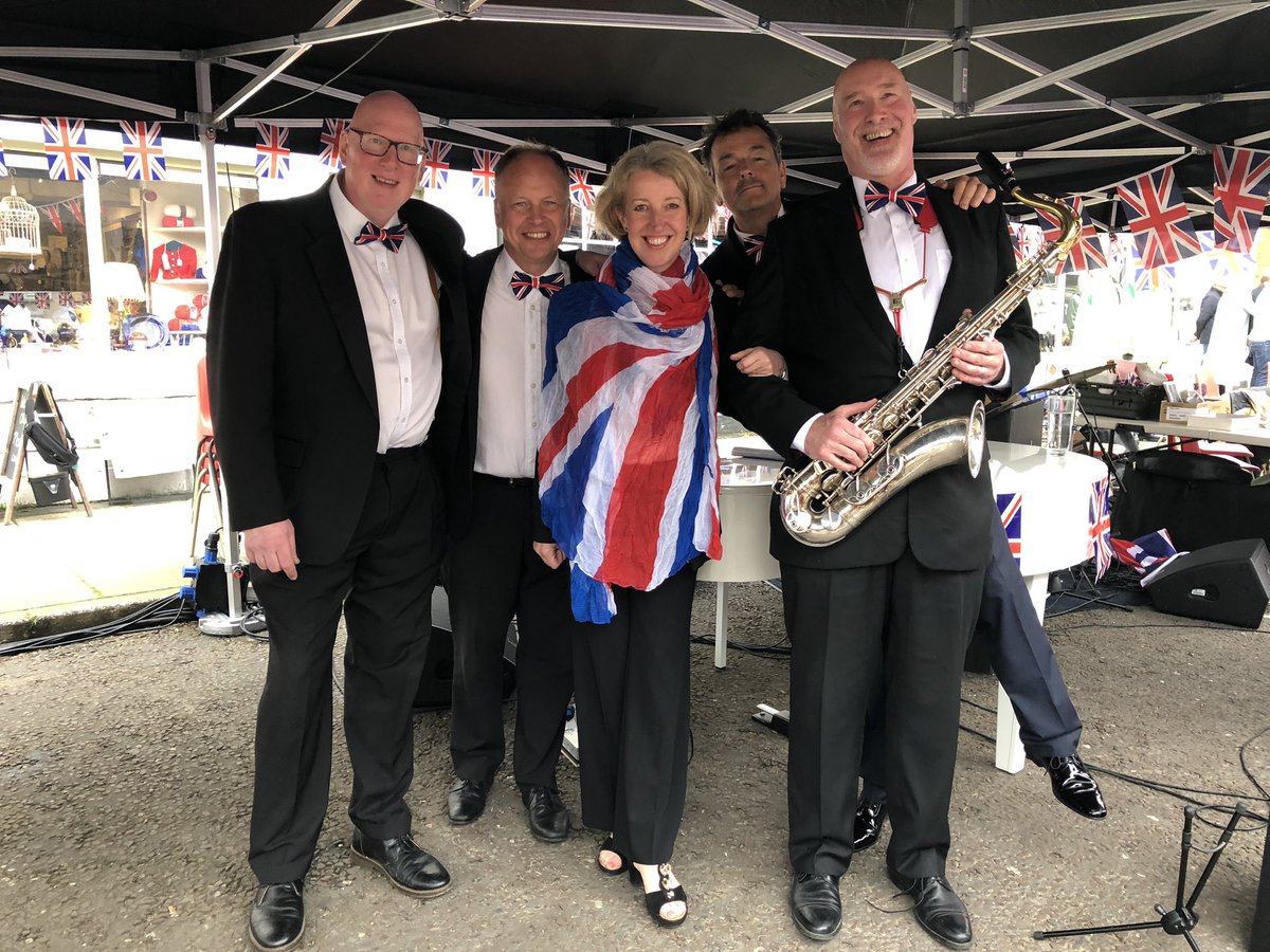 simplyswingband's tweet photo. Join us at The Odiham Street Party to celebrate The King’s Coronation on Sunday 7th May.  #CoronationBigLunch #KingCharlesIII #Coronation2023 #swingband #hampshire https://t.co/BLiCEcsUss