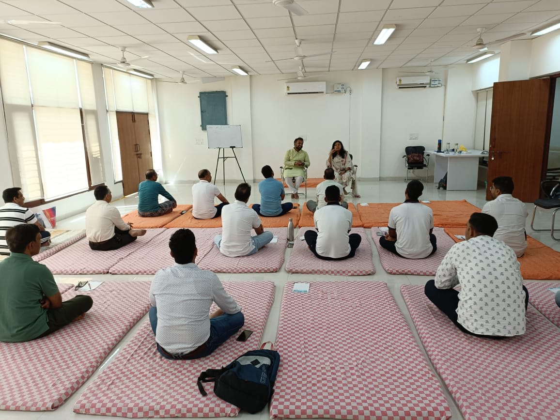 nacincbic's tweet photo. NACIN CHD is organizing 5-days workshop on “Art of Living" from 17-21 April, 2023 for Grp B Officers of CBIC to increase their overall well being and efficiency. All the 19 participants were taught technique of Sudarshan Kriya, pranayama and meditation.#CBIC #DGHRD #NACIN. https://t.co/fD3kL7OQRN