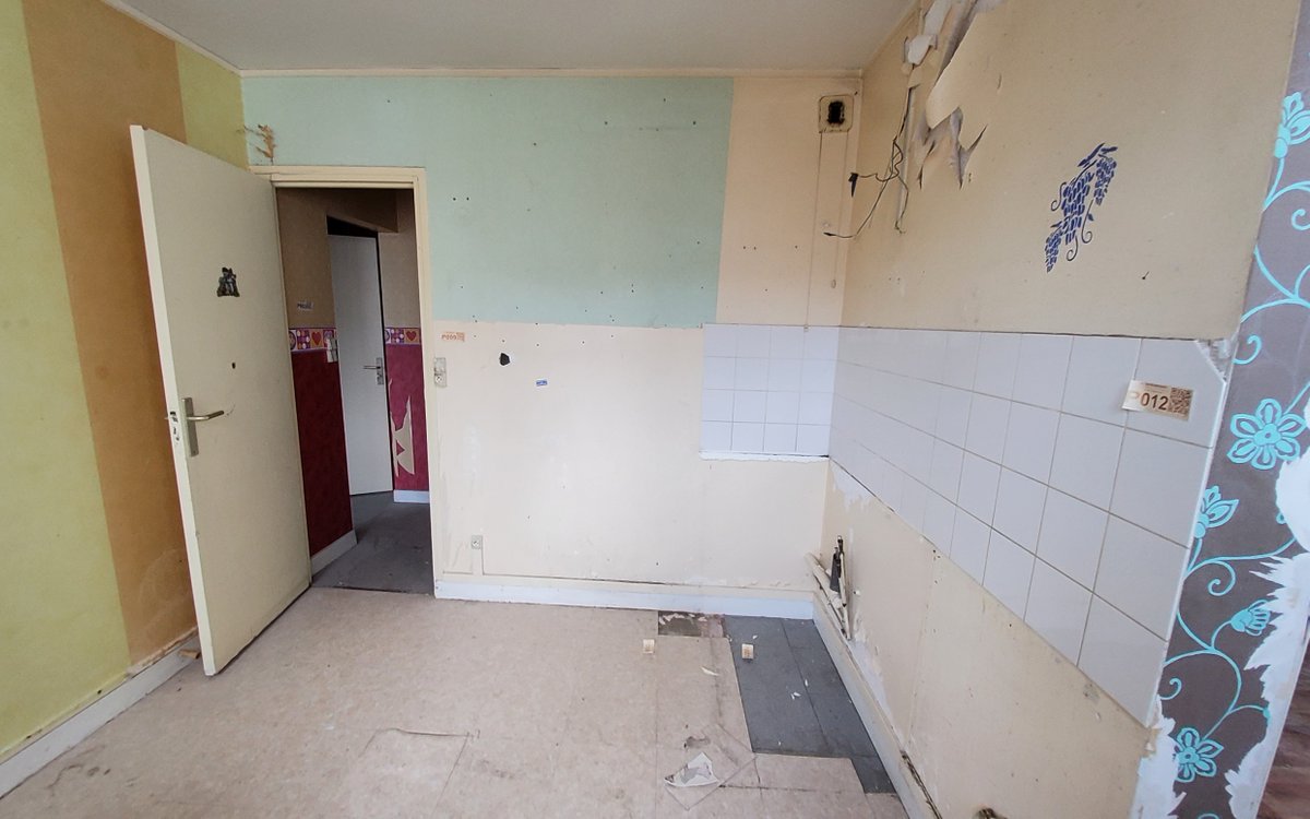 rethink_obe's tweet photo. Le chantier de notre projet de #réhabilitation de 16 logements sociaux à Champigny-sur-Marne pour Paris Habitat destiné à l’hébergement transitoire démarre par le logement témoin. #rethink https://t.co/nF3AZbxn81