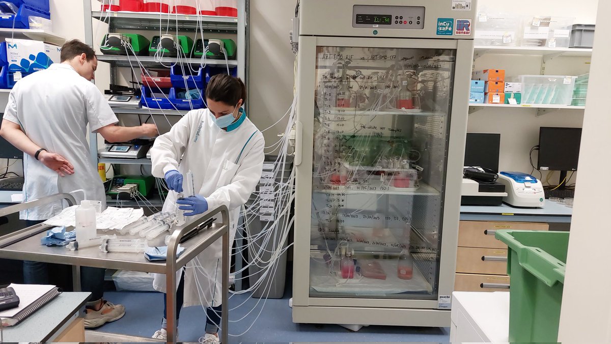 Can clofazimine replace rifampicin in Mycobacterium avium complex lung disease treatment? The brilliant Sandra Salillas has modified the hollow fiber model so we can now find out! <a href="/radboudumc_weet/">Radboudumc wetenschap</a> #pharmacodynamics #PKPD #NTM #ntmlungdisease #tuberculosis #microbiology