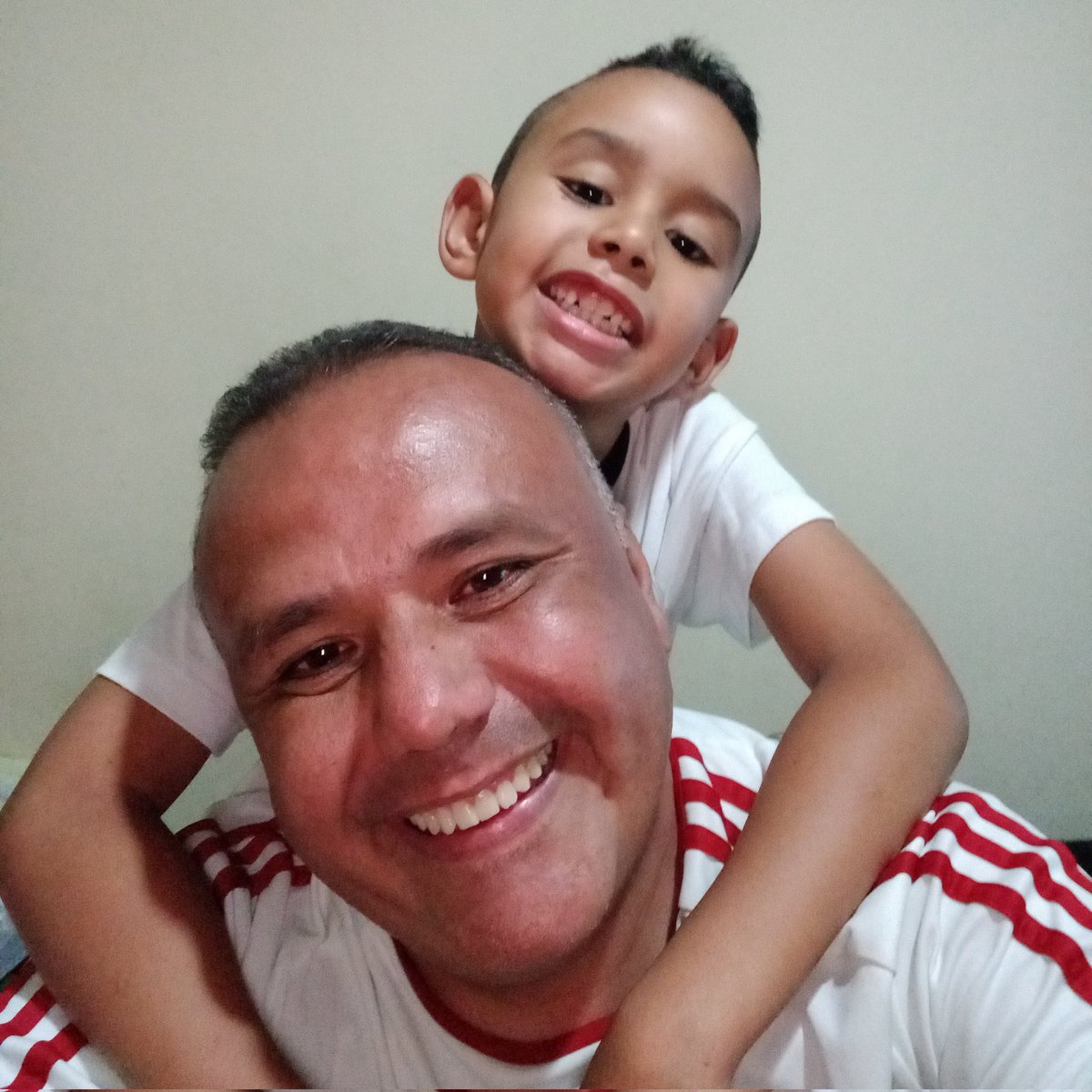 fredyroav's tweet photo. #NuevaFotoDePerfil https://t.co/6RGQwtcCGq