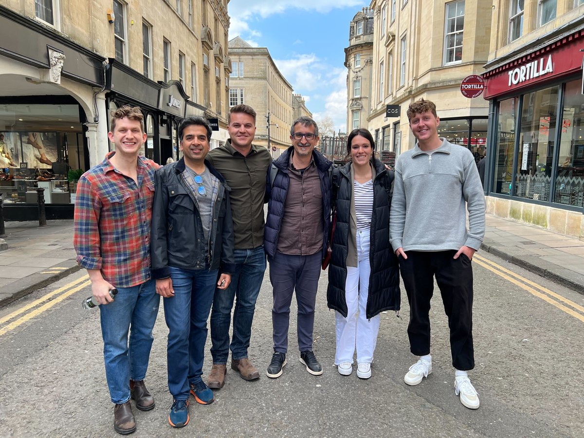 tellmewow's tweet photo. It has been a pleasure London! 👋
Esta semana @Nerea_Yurrebaso y @hafo de nuestro equipo de marketing, han viajado a Inglaterra para reunirse con nuestros compañeros de marketing de @Sandboxandco 👀
See you soon 💛
#sandboxgroup #sandboxandco #sandboxmarketing #sandboxteam https://t.co/cfz4iSNKDK
