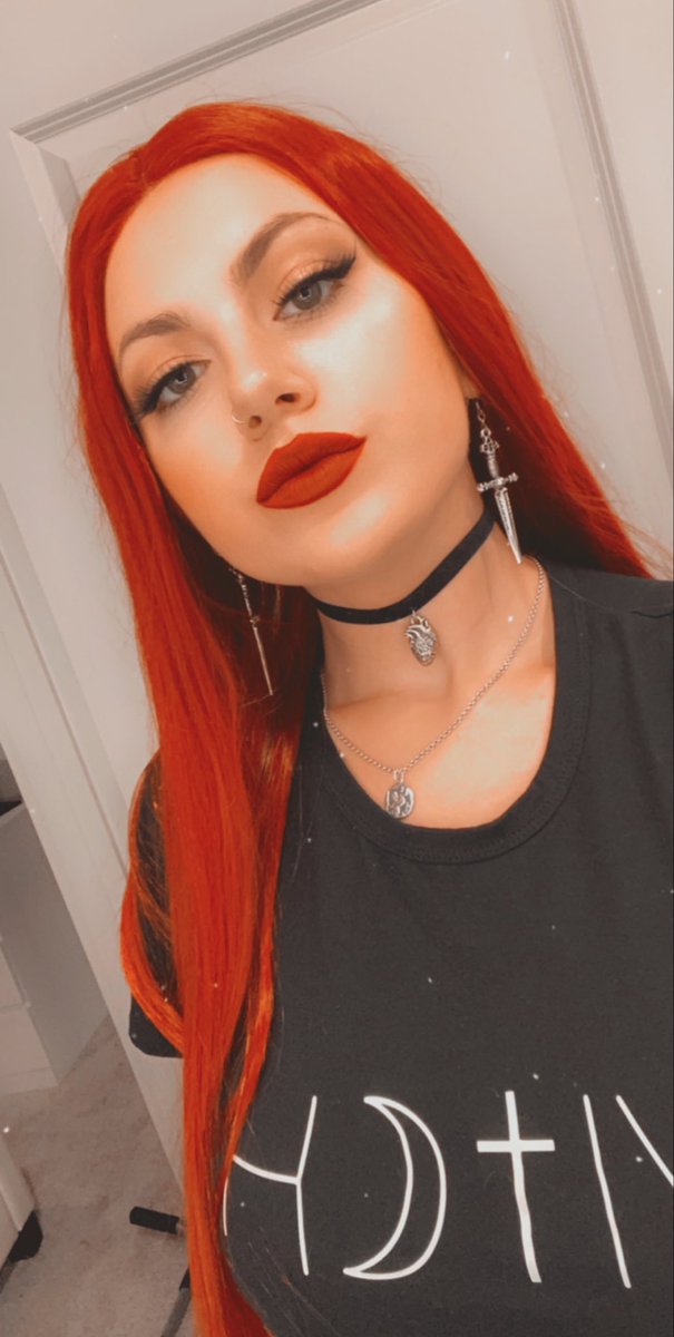 Myah Master🥀 on Twitter: "Burning red 🧯🔥💋"
