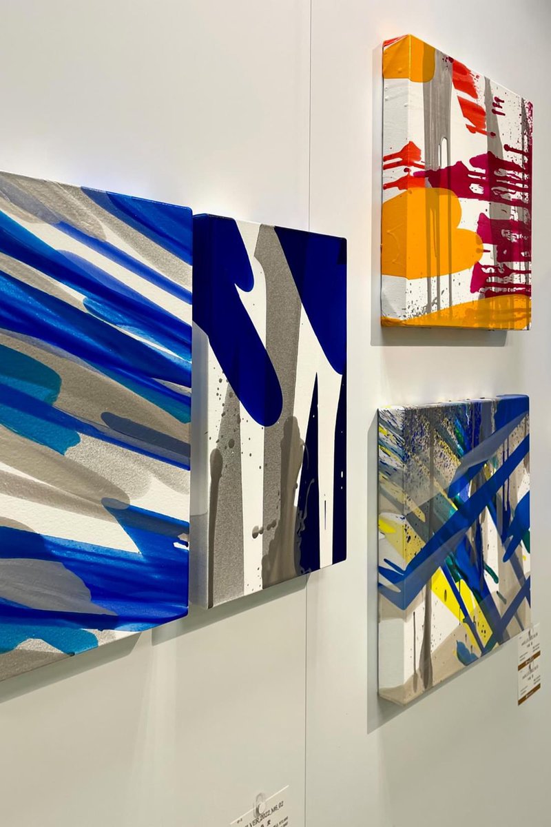 mugimugi78's tweet photo. [Group exhibition/Archive]
「アートの新時代 2023 ～温故知新～」高島屋史料館×高島屋美術画廊
2022/1
大阪高島屋 7階グランドホール
https://t.co/0YqsgYIIMy

＜#silver_painting＞シリーズ/2022
＜#multi_LD＞シリーズ/2021-2022
acrylic on canvas

#中島麦 https://t.co/5zrC74KEC0