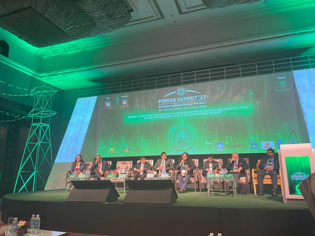 SAREPEnergy's tweet photo. Victoria  Delmon, Upstream and Advisory Manager, Infrastructure, @IFC_org endorsed the idea of #SAFEI and emphasised the need to pool resources and  initiatives of development financing institutions (DFIs) such as IFC  while institutionalizing the forum. #PowerSummit23 https://t.co/K71PwMLJEd