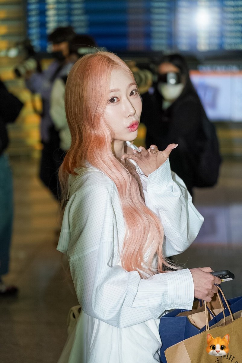 Handong_Lover's tweet photo. 230419 preview 

천사가 와줬어👼

#한동 #HANDONG 
#드림캐쳐 #Dreamcatcher 
@hf_dreamcatcher https://t.co/eXqAuMEmnJ