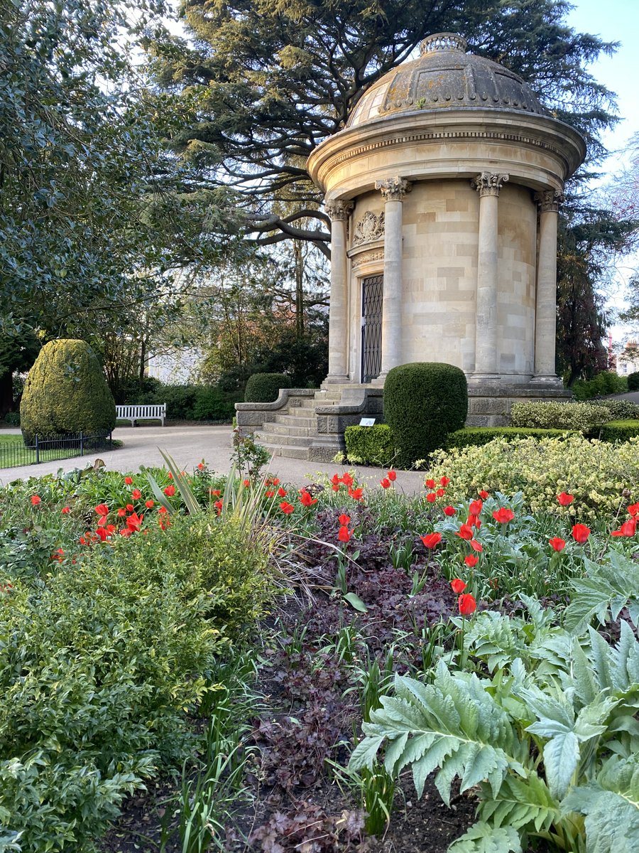 Springtime in Jephson Gardens 😍🌷🌺 #spring #loveleam #leamingtonspa #warwick