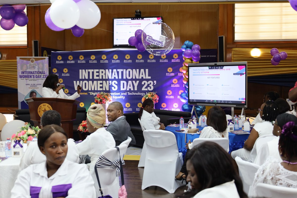 Techneedsgirls's tweet photo. Soronko Academy in partnership with
Bank of Ghana Ladies Association  joined the rest of the world to celebrate this year’s International Women’s Day, through a fun digital skills training program. The participants in the training consisted of over 200  women in person and online https://t.co/jOFvbQ0Ieb