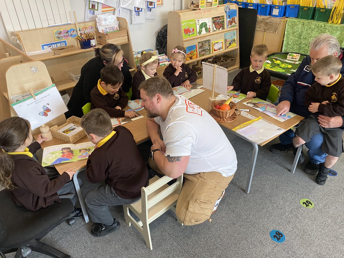 EastfieldPSHull's tweet image. We had a fantastic stay and read session in FWK this morning! Thank you so much to everyone that came along to hear your super readers. 📚 🐛 #epsread #epsFWK