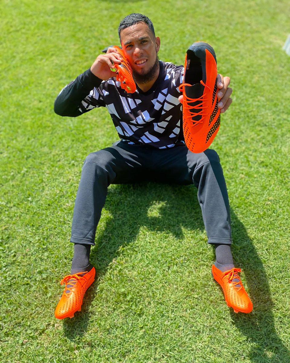 BeezaPetersen's tweet photo. Bringing the heat 🔥 #BP1 #Predator #createdwithadida https://t.co/SxJgaEAj7B