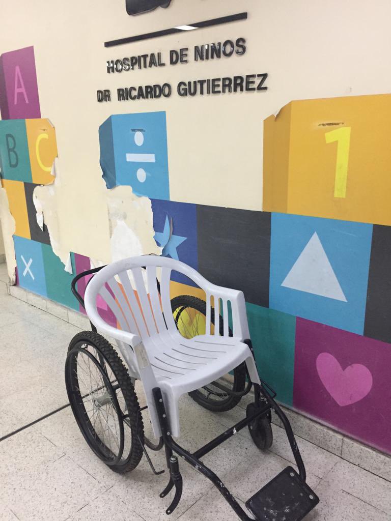 GuillermoMosca's tweet photo. Hola @horaciorlarreta , como va la campaña?
Si no te jode dale bola a nuestros niños/as y dejate de hacer pavadas para la gilada. Son dos mangos para vos, pero es mucho para los pacientes. https://t.co/CHKMwq0JvM