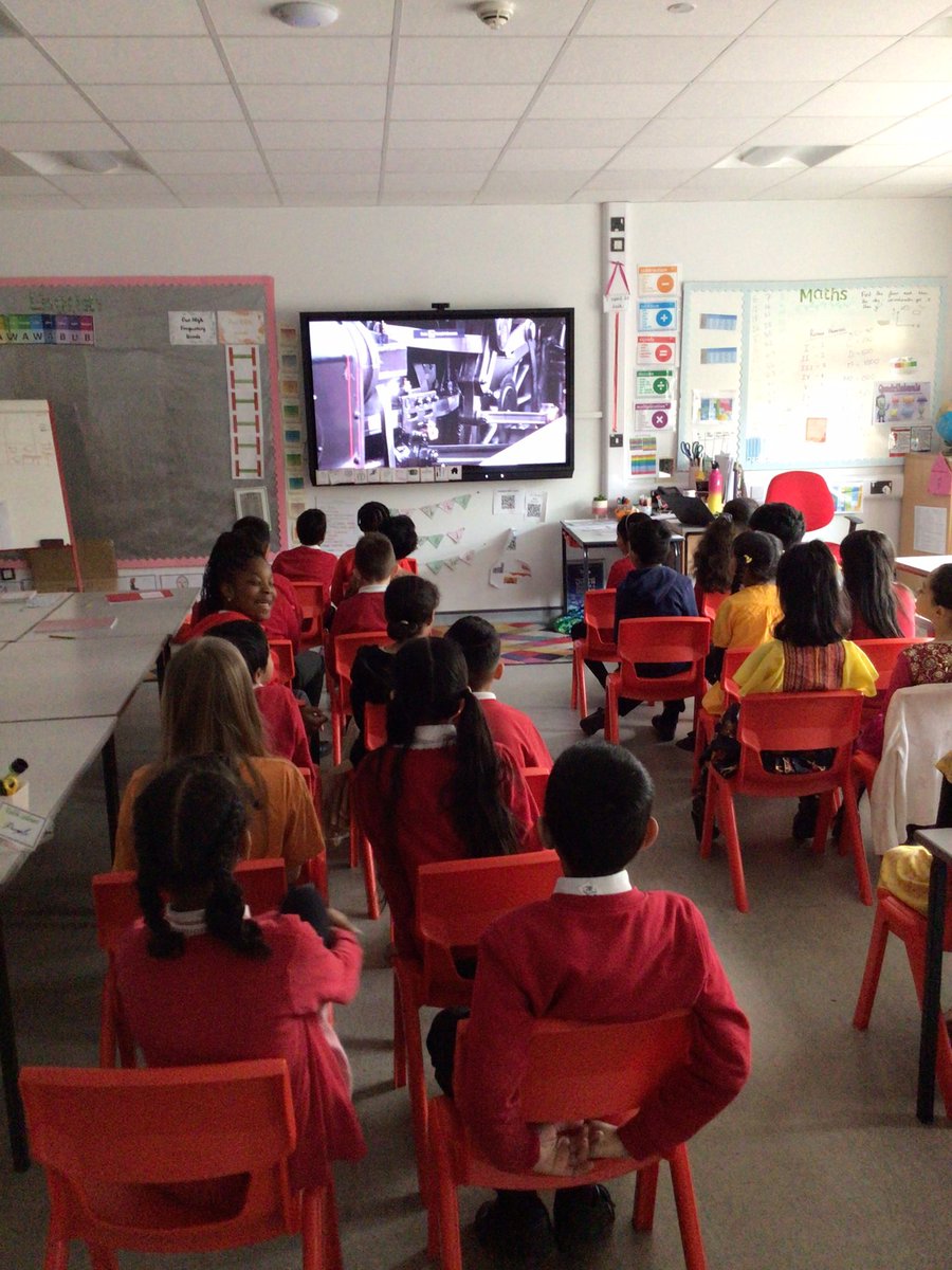 Ohh what fun we have had this morning in class 20. Celebrations this morning, followed by our immersive lesson in English and  then some fun in Science too👍<a href="/kestrelmead/">Kestrel Mead Primary Academy</a>