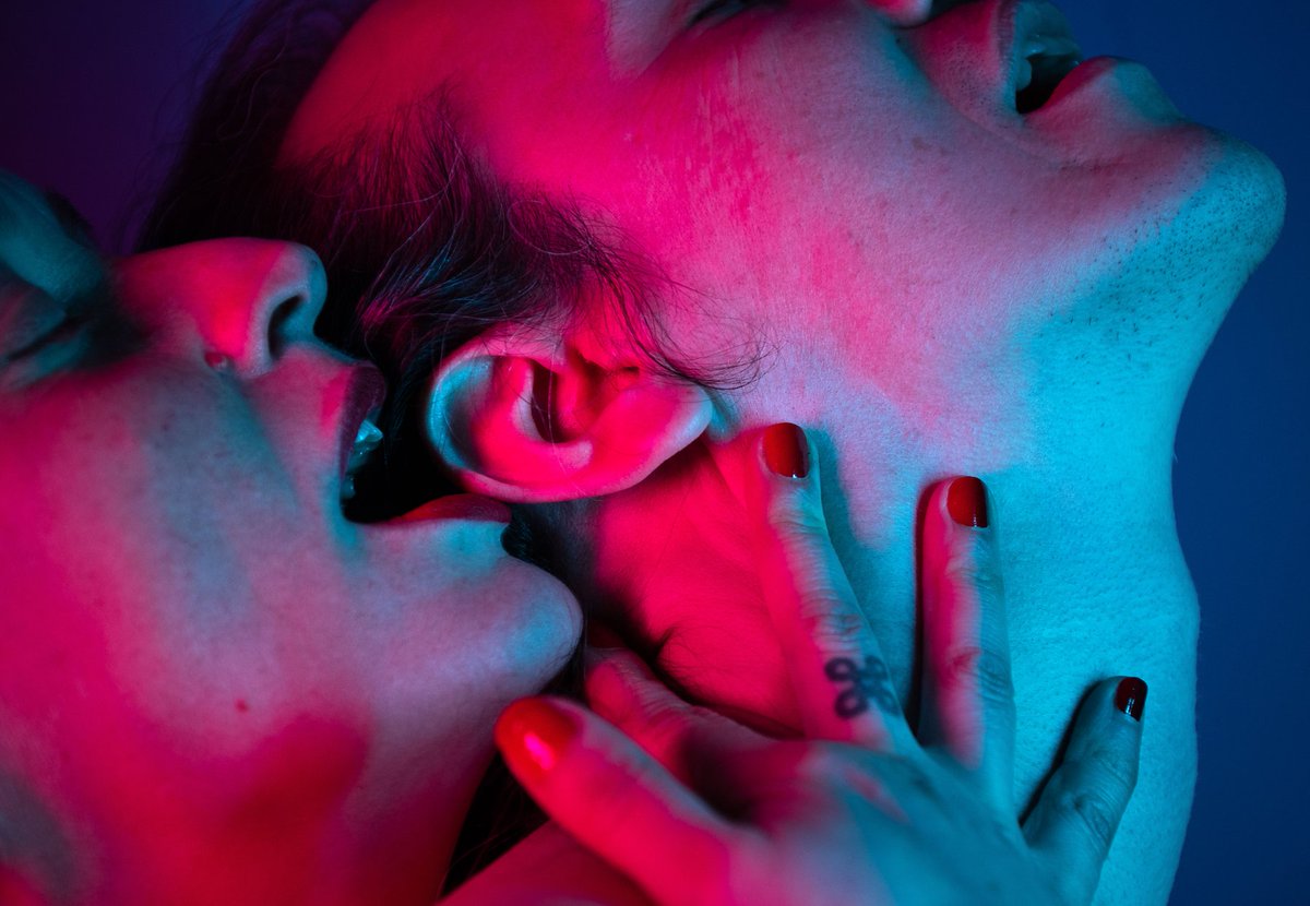 EFTERLYSNING! Vilken musik gillar du att ligga till? 
🎙️🥁🫦🎼🧠🎹🎺👂🏽
Ottar söker medverkande till en enkät om »sexmusik!« Är du en av dem som har låtfavoriter i sänghalmen? 
Skicka DM eller mejla ottar@rfsu.se. Du får gärna vara över 60 år, men även yngre välkomnas!