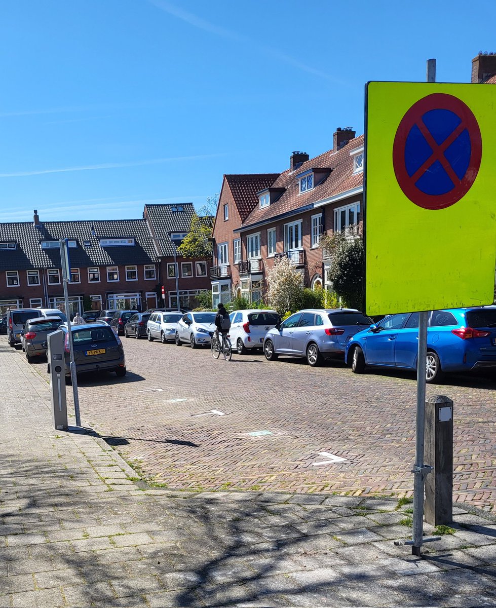 Ludokorteman's tweet photo. Misschien willen jullie nog een bere foto van dit wanbeleid @gemeentehaarlem @Handhaving023 ? https://t.co/diaRWzvouy
