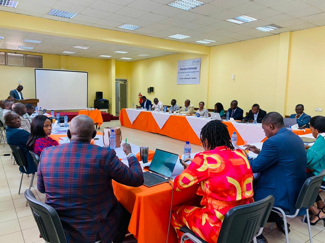 afrewatch's tweet photo. AFREWATCH organise ce 19 avril 2023 à Kinshasa, un échange avec les service de l'Etat, ONG et Entreprises sur la publication des données du secteur minier en RDC (production, exportation, PR, EIES, PGES, PAR, rapport annuel, recettes, etc.) @MinMinesCD @itierdc @CTCPM_MINES_RDC https://t.co/F2Se03aFWm