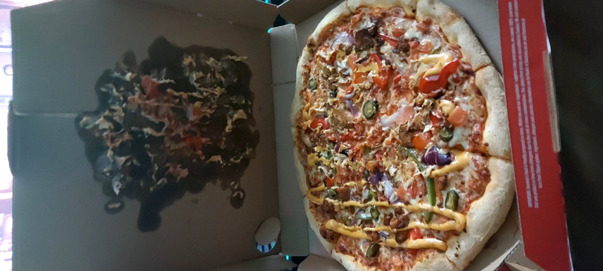 TractorThief's tweet photo. @Dominos_UK squished box :( https://t.co/Pawl0Wifg1