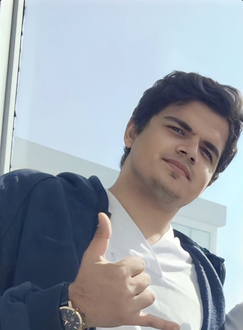 kisacakimdir's tweet photo. Tuncay Timoçin
                                                                                 Yakın Doğu Üniversitesi Diş Hekmliği Fakültesi 2. sınıf öğrencisi Tuncay Timocin, depreme Hatay’ın Kırıkhan ilçesinde yakalanarak hayatını kaybetti.

Başımız sağ olsun. https://t.co/G0tfCbTb8x
