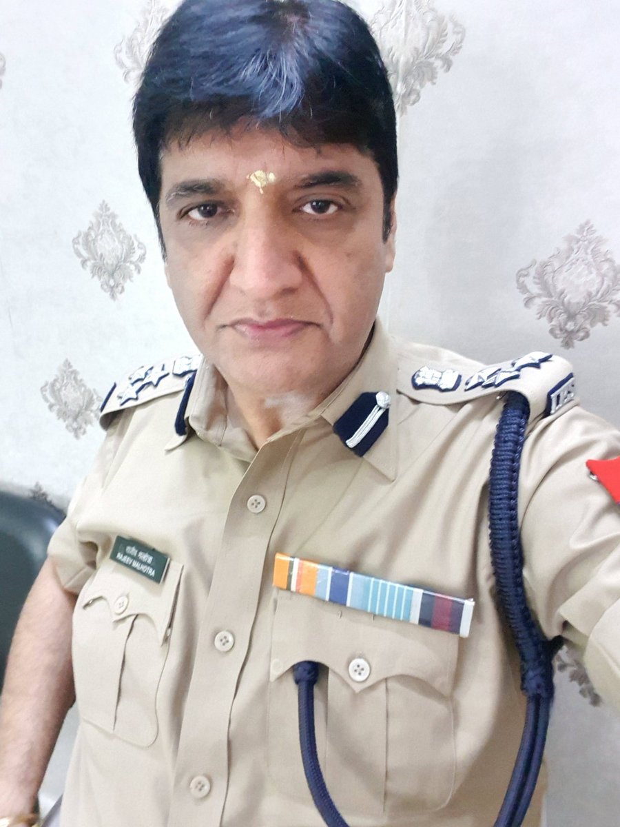 RajivMa67691513's tweet photo. अन्न के कण,और आनंद के क्षण,कभी जाया मत करे...!!! https://t.co/G9dSLyW16J