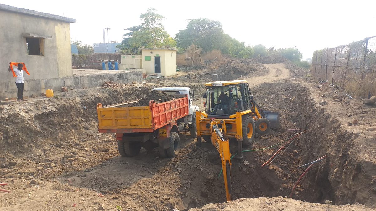 pilofoundation's tweet photo. Currently working on excavation at Nanded, Maharashtra

#PMTRTechnology #SewageTreatmentPlant #RailwayStation #Sustainability #CleanWater #pilofoundation #pilo4humanty #watergroundwater https://t.co/trTA7MW7NF