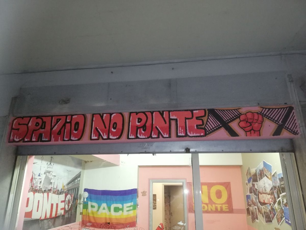 spazionoponte's tweet photo. Dato che moltə ci hanno chiesto dove possano trovarci, vi informiamo che siamo tutti i lunedì e i giovedì, dalle 18.00 in poi, in via Centonze n° 197

Vi aspettiamo! 👋🏻❤️

#noponte  #noalponte #messina #messinabedda #sicilia #ambientalismo #difendiamolanatura #strettodimessina https://t.co/3UURhl4Hqp