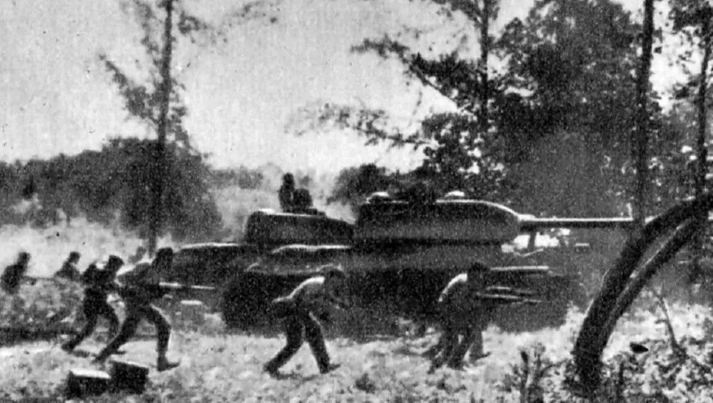 La victoria en Playa Girón nos enseñó que la forma más eficaz para enfrentar una agresión militar es la UNIDAD. La participación de todo un pueblo revolucionario y patriota, junto a sus instituciones armadas y profesionales nunca podrá vencerse.
#BMCGuineaBissau
#CubaCoopera