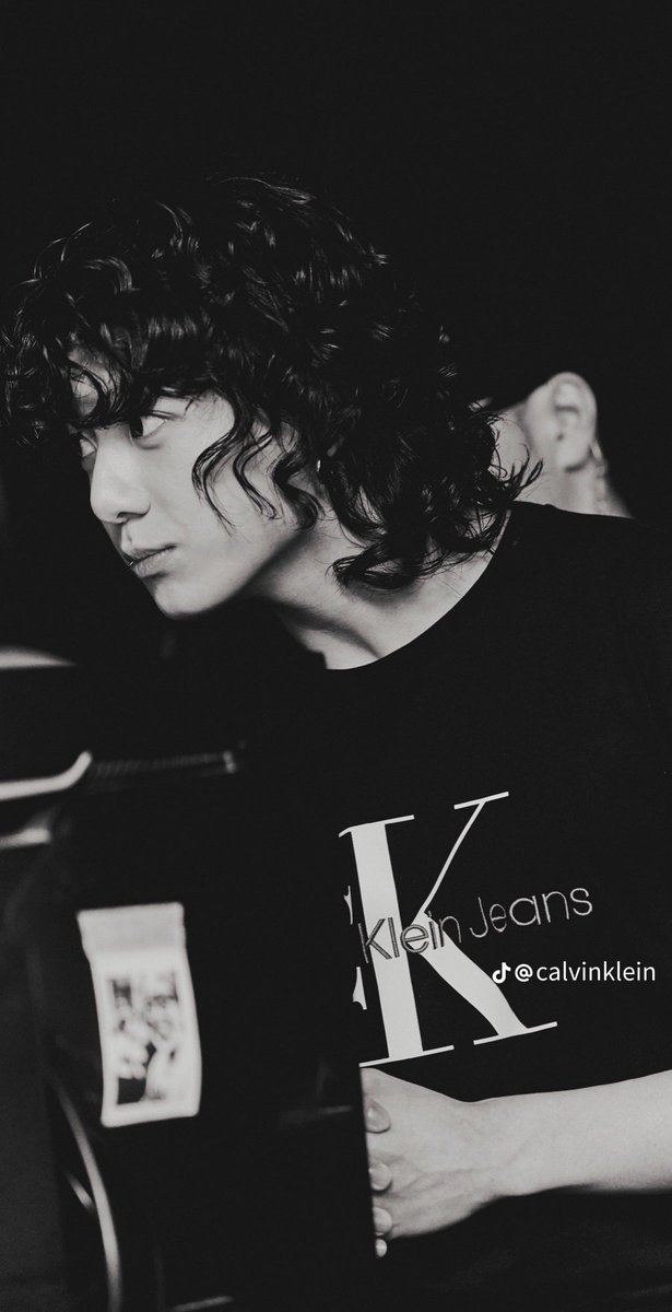 THE CURLYHAIR IM SLIDINGDOWN THE FUKCINGWALL