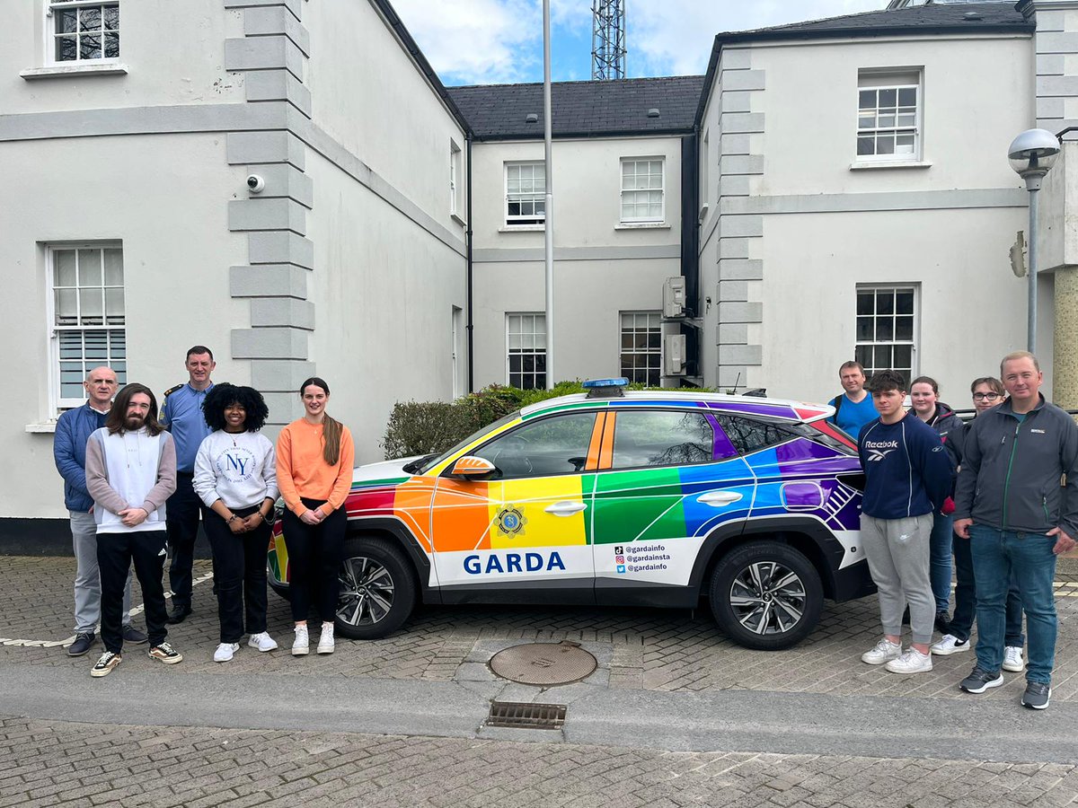 gardainfo's tweet photo. An Garda Síochána’s new Pride car making its debut around Cavan town this week.

Community Gardaí visited lots of familiar locations in the town. 

Gardaí dropped by the Cavan Monaghan Rainbow Youth and also chatted with students from @CavanInstitute🌈 https://t.co/lx5kIPCpsh