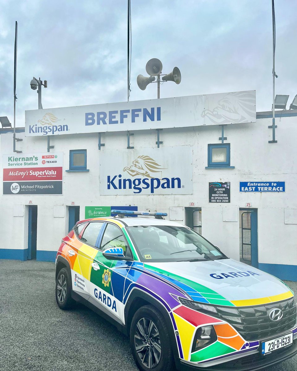 gardainfo's tweet photo. An Garda Síochána’s new Pride car making its debut around Cavan town this week.

Community Gardaí visited lots of familiar locations in the town. 

Gardaí dropped by the Cavan Monaghan Rainbow Youth and also chatted with students from @CavanInstitute🌈 https://t.co/lx5kIPCpsh