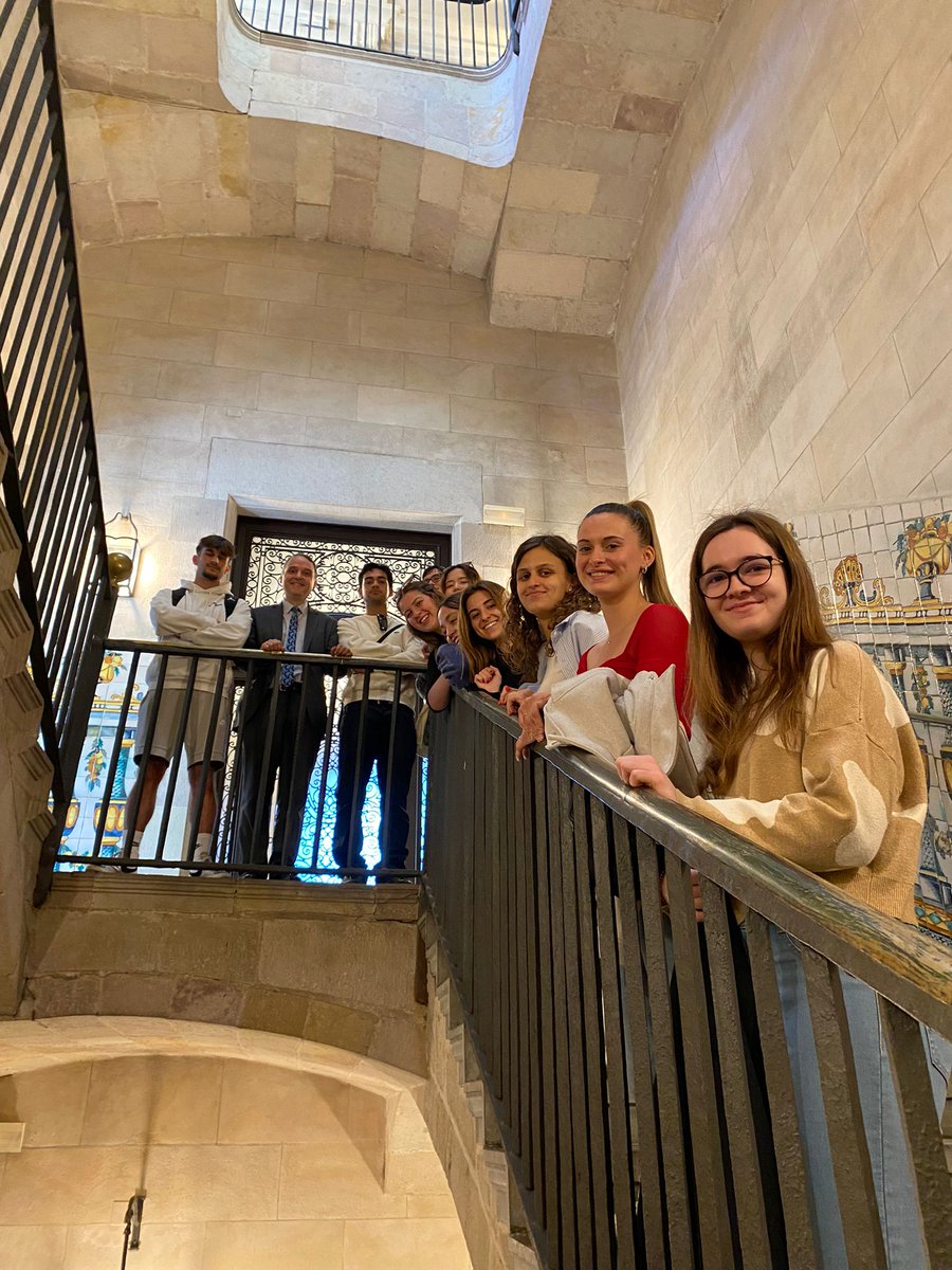scc_iec's tweet photo. Visita d’estudiants de l'Escola Universitària Mediterrani-UdG amb el President de la SCC-IEC, el Catedràtic i Dr. Joan Francesc Fondevila Gascón, a la seu de l’IEC! #SCC_IEC #SocietatCatalanadeComunicació #InstitutEstudisCatalans #IEC #eumediterrani #eum #Recerca #Ciència https://t.co/4gPxeLjnmA
