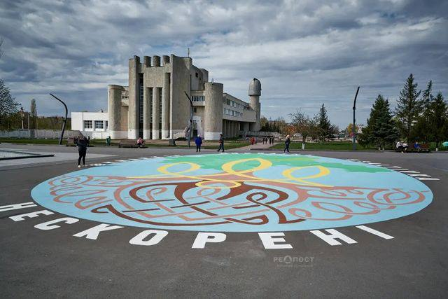 DMkalipso's tweet photo. Як впізнати район по одному фото? https://t.co/tNVUqWURQC