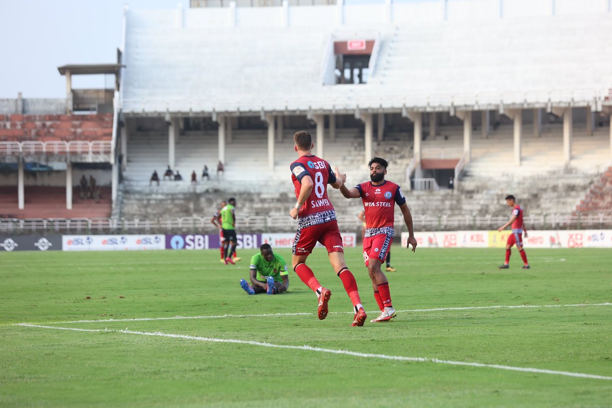 germansingh28's tweet photo. Fantastic team performance from us in the Super cup so far. Now the focus shifts on the semifinals. Glad to get an assist for my team @jamshedpurfc. #jamkekhelo #wekeepgoing #nevergiveup #wmk #GS28 https://t.co/McSn0Qkm9G