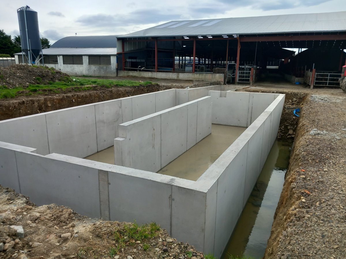 New slatted tank being fitted in Co Kerry for ABC grazing gates. High quality concrete work 

#teamblue #dairyindustry #irishmilk #farmingforfamily