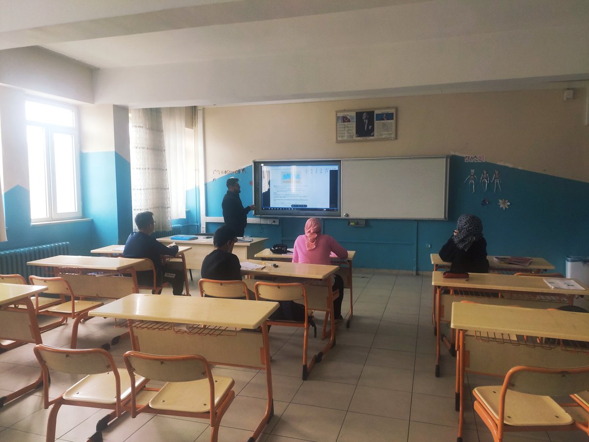 Nisan tatilinde LGS kampımız devam ediyor.Bugün Hüseyin hocamızla birlikte Matematik dersini tekrarladık.
<a href="/karaloglu_murat/">Murat KARALOĞLU</a> 
<a href="/skaygusuz/">Salih Kaygusuz</a> 
<a href="/AGazioglu25/">Abdurrahman GAZİOĞLU</a>
@huseyind25
<a href="/Erzurum_Mem/">Erzurum İl Millî Eğitim Müdürlüğü</a> 
@askalemem