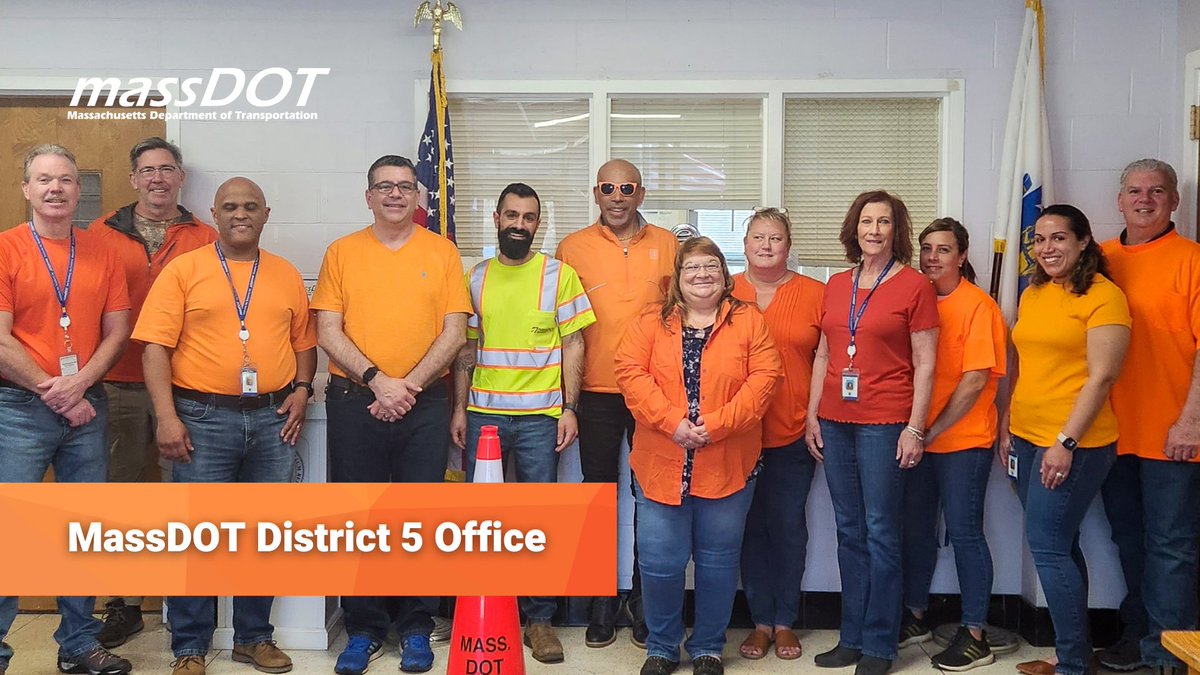 MassDOTSafety's tweet image. ⬇️Our District 5 coworkers are amplifying the message of #SafeWorkZonesForAll in the field and in the office! They look fantastic in their #Orange4Safety!🦺 

Kudos to them for shining a spotlight on the importance work zone safety 🧡 #GoOrangeDay #NWZAW
