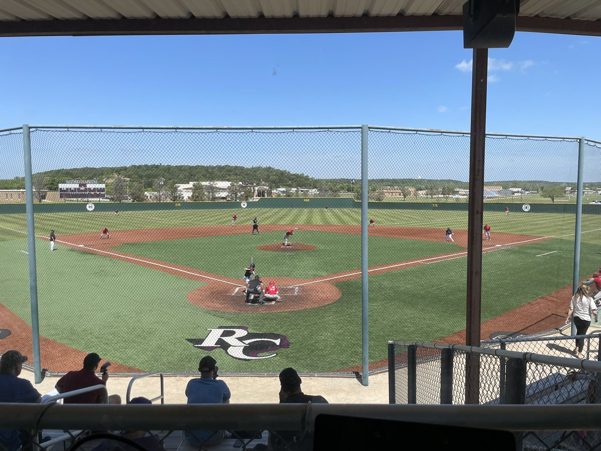 voice_ranger's tweet photo. Welcome to @RangerBaseball_ !!! 80 degrees and 20 mph winds blowing straight out!  What can be better than that!!! https://t.co/rbSZjwks44