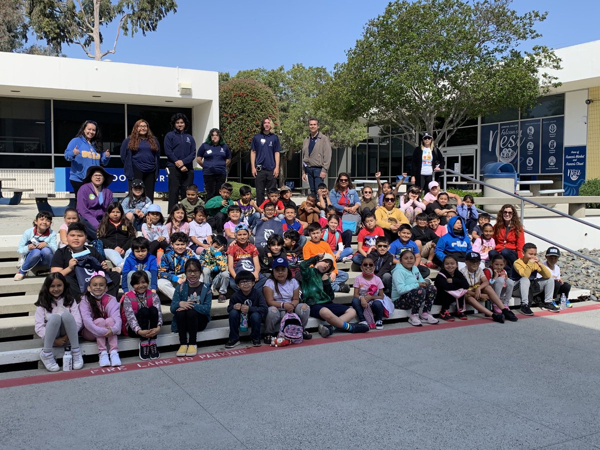 sharonstewPrin's tweet photo. 2nd Grade Cerritos College study trip this morning. 📚🦅@nlmusd @cerritoscollege #AVID GREAT CAMPUS TOUR! https://t.co/3SCnZGkBdx