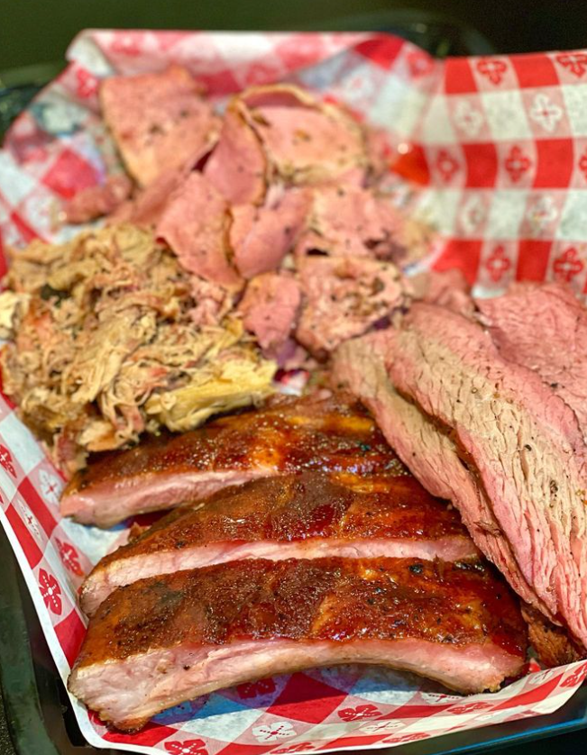 TheEatGuide's tweet photo. Looking for a finger-licking good time? Come on down to Barbeque for Life Boise Restaurant! 🔥🍖🍗

Their warm setting, and outdoor sitting area will make you feel right at home and enjoy your meal outside on a nice day. ☀️🌳

📍@bbq4lifeboise
📸@get2knowidaho

#TheEatGuide https://t.co/ZzLMBWybnd