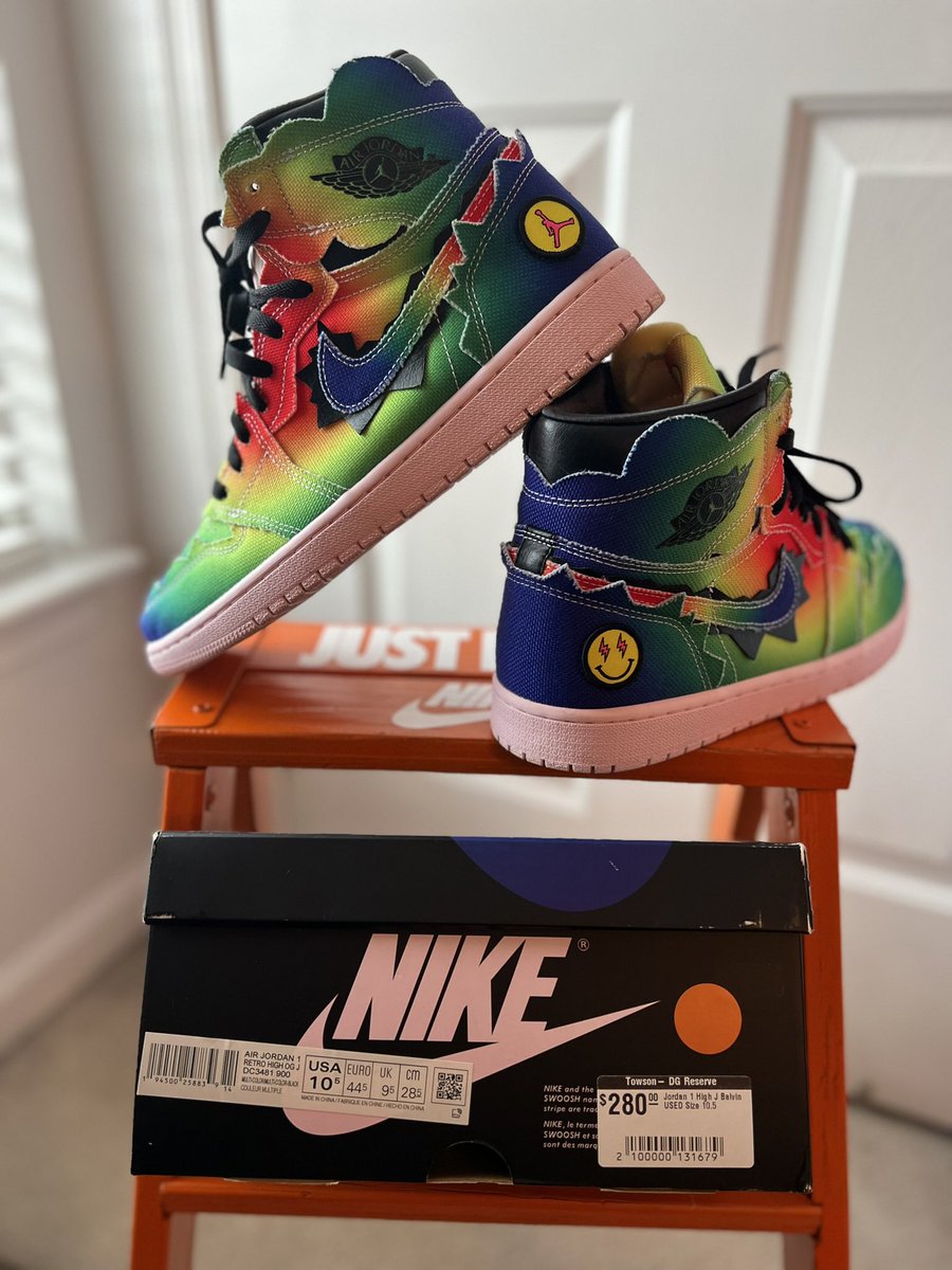 _chrisf1's tweet photo. @atmos_usa Going with the J-Balvin 1s. Love the shoes and the artist. Nothing else needed to be said. Fire 🔥 shoe and artist. Size 10.5 M. #atmoscollectorsclub #atmosdc https://t.co/1oG4kgXMyg
