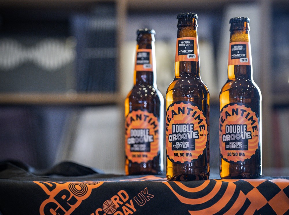 RECORD STORE DAY 2023
SAT 22 APRIL - 9am
Come on down to Eel Pie Records and fill your boots with some of the fine music we'll have for you.
See you on Saturday!