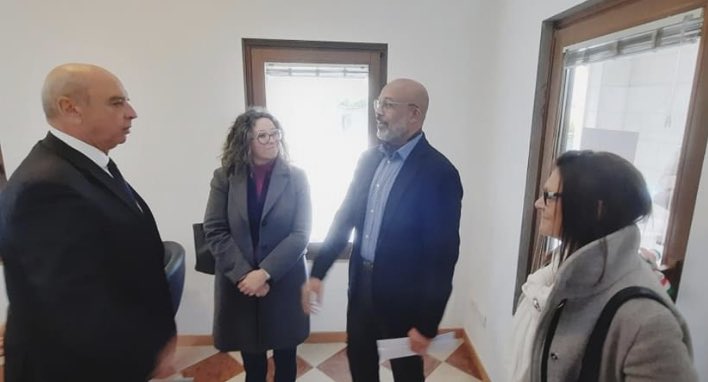 AnolfNazionale's tweet photo. #ANOLFFVG @faghi_a inaugurato ✂️ 📣 il punto di ascolto #antimmobing, con il supporto del Comune di Trieste e della Regione Friuli Venezia Giulia.@mariailenarocha @AnolfNazionale “Nuovi orizzonti, un passo verso le soluzioni #aiuto alle vittime di #violenzamorale e #psicofisica” https://t.co/FP6UhQ3R64