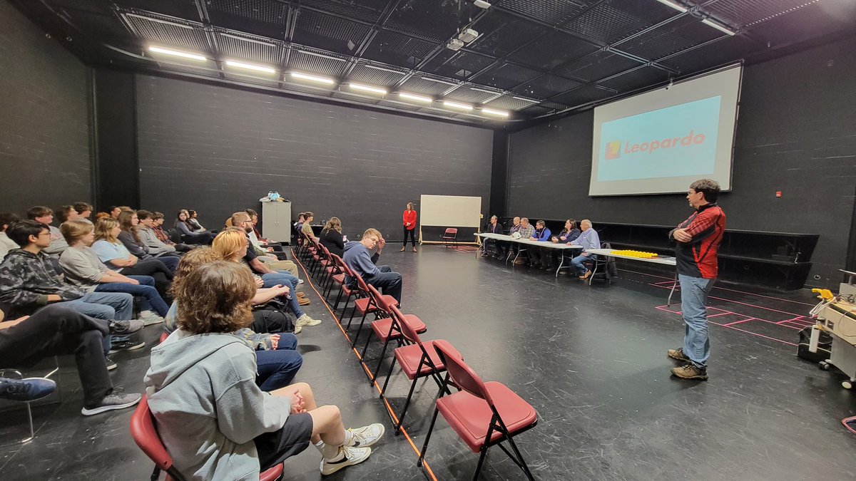 gotwiet's tweet photo. @leobuild visits NCHS and NNHS GeometryInConstriction Ss -  panel discussion and demos for Ss to participate in @NCHSOFFICIAL #partnersingrowth https://t.co/NWnkQyzVbi
