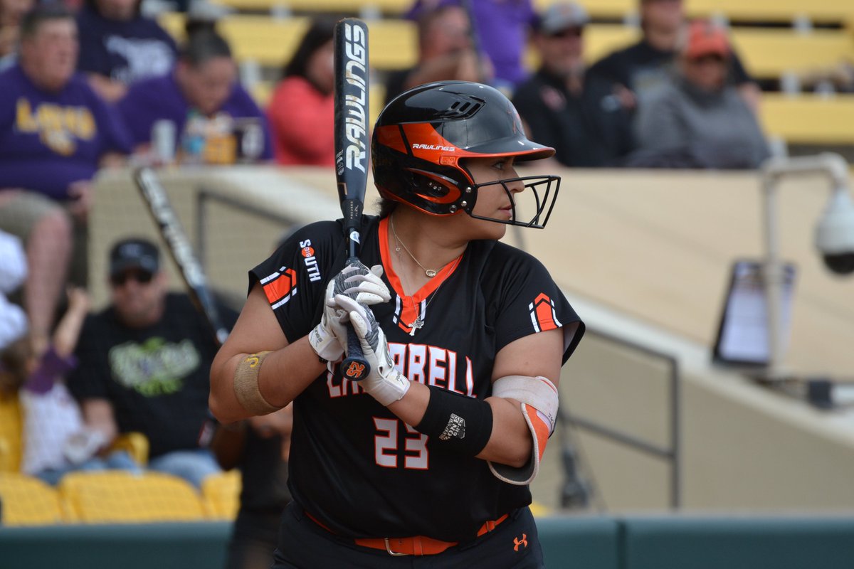 GoCamelsSB's tweet photo. 𝐒𝐞𝐧𝐢𝐨𝐫 𝐒𝐩𝐨𝐭𝐥𝐢𝐠𝐡𝐭 ➡️📸 𝐍𝐨𝐞𝐦𝐢 𝐂𝐨𝐫𝐭𝐞𝐳

Senior Day is this Sunday as we host Radford at 1 PM!

#OnTheClock | #RollHumps 🐪🥎 https://t.co/AFGZRc73fc