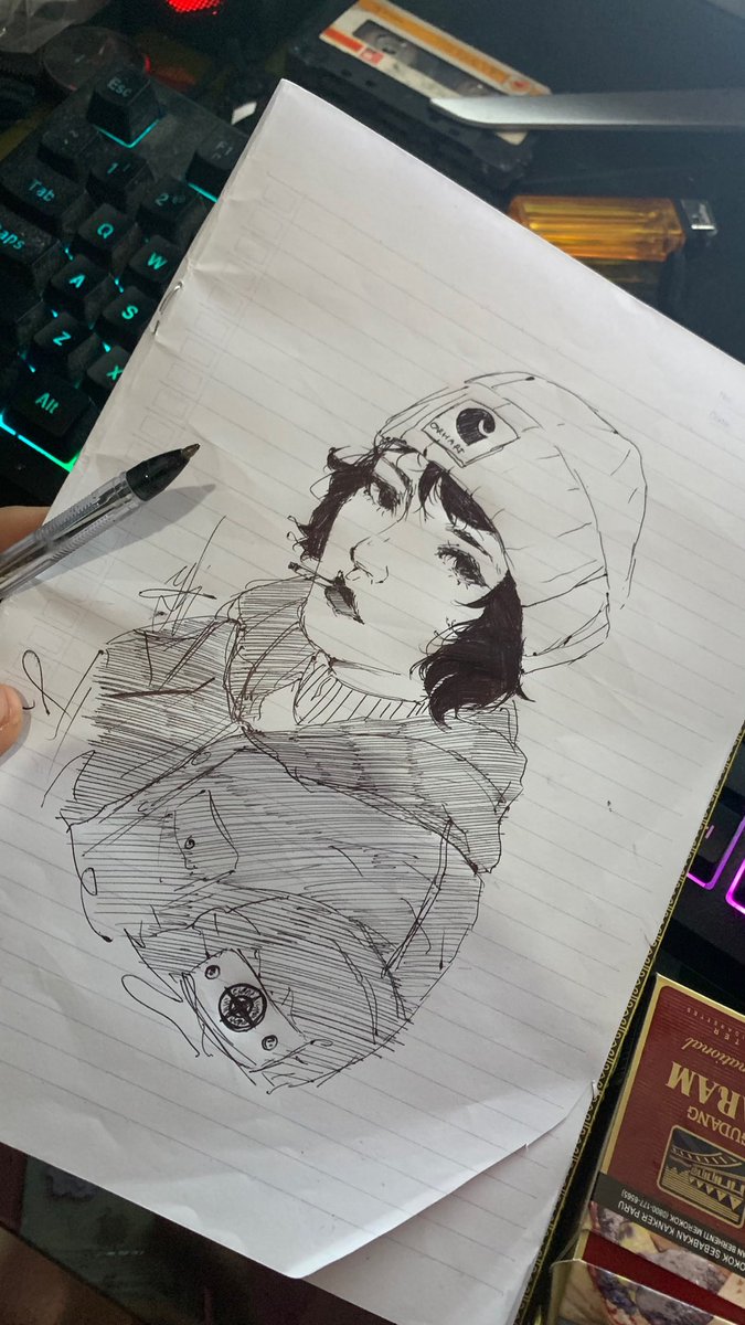 Yog09_'s tweet photo. Finally i got my account back 

#illustration #carhart #stoneisland https://t.co/73ZAiLQHKc