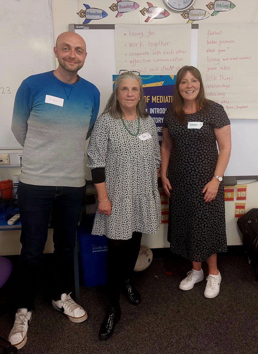 ScotMediation's tweet photo. Great first day of peer mediation training in Bellshill with Alan Jeffries from @Cyrenians1968 and Jill Hollis from @st_gerards. We had a lovely warm welcome and lots of enthusiasm from the young people! #peermediation https://t.co/dRoTRhZiy4