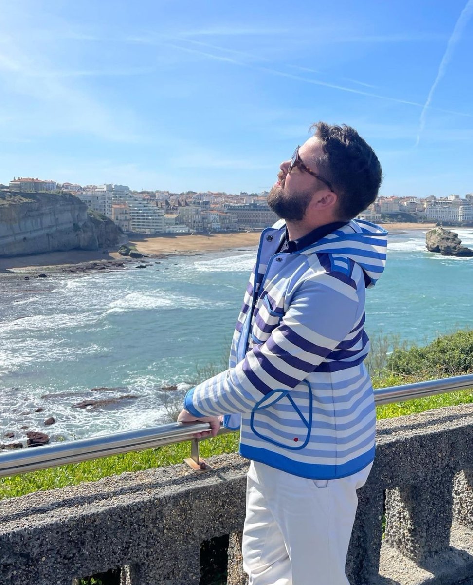 Amarenak's tweet photo. 💙BORJA💙⁠ argazki sorta polit hauek atera zituen Aste Santuan, #Biarritz-en bere #kaikubasqueroarekin. 💙Eskerrik asko Borja!!⁠

👉🏻 https://t.co/EFotMQ35Ef
⁠
#janztekoistorioak #BasqueStyle #BasqueDesign  #côteBasque #basquecountry #BasqueDesigner #slowfashion https://t.co/Wd96oaDxAL