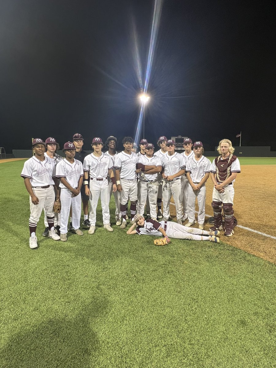 #LockedIn Players of the Game goes to the <a href="/yoebsball/">YOEMEN BASEBALL</a> team as it was a total team effort in a 14-1 W over Lexington last night. Players with multiple hits were <a href="/lmgreene09/">Landen</a> <a href="/therealryanhost/">Numbers Guy</a> <a href="/DrakeBraylan/">Braylan Drake</a> <a href="/Marino1Cardona5/">Marino Cardona</a> <a href="/itskason3/">Kason Goolsby</a> <a href="/MasonKuzel/">mason kuzel</a> <a href="/5AReyes14/">Armando Reyes</a> #StandardsOverFeelings