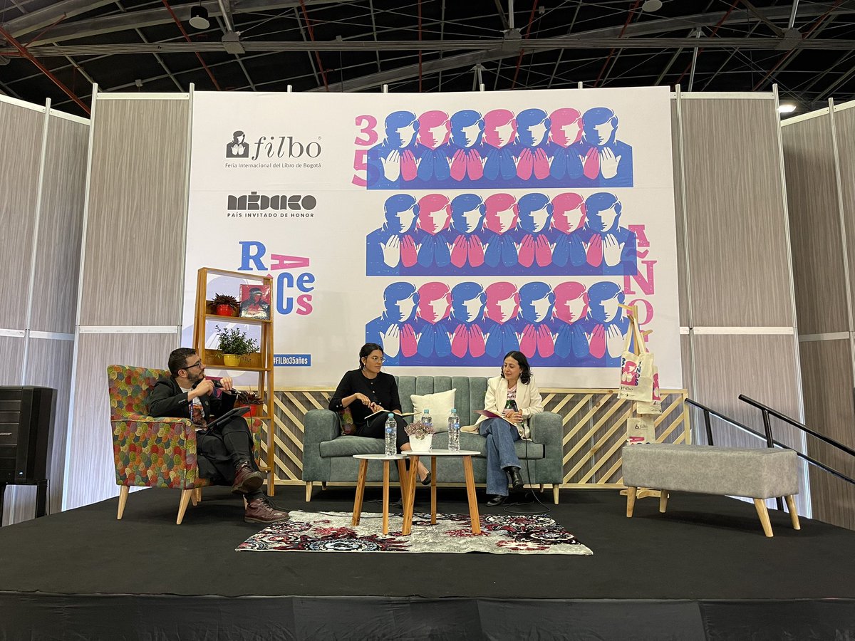 Utadeo_edu_co's tweet photo. 🔴🔴 ¡En vivo!

Únete a la transmisión de “Cultura de la Cancelación: ¿Justicia o Venganza por Mano Propia?” 📚 @FILBogota @CorferiasBogota 

Clic acá 👉 https://t.co/HfENwZL9b6 👈

Modera nuestro jefe de la @EditorialUTadeo Marco Giraldo 🎙️ #UtadeoEnLaFilbo https://t.co/b8ghtBXMsz