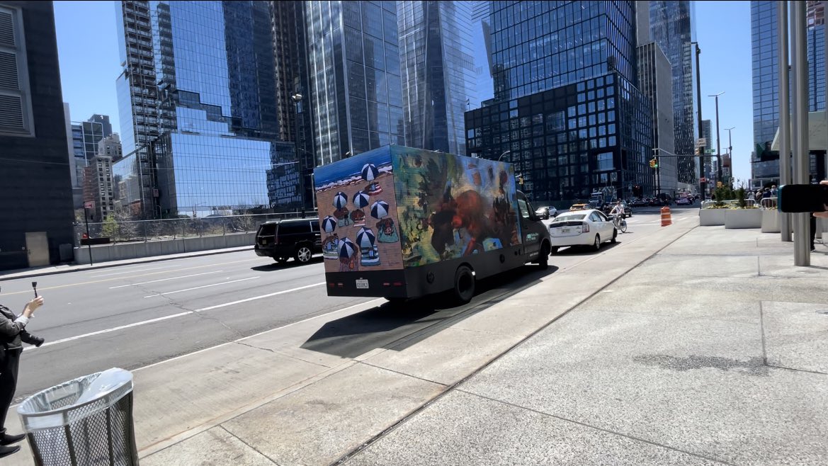 My work in New York Yay!! ⁦<a href="/vizmesh/">vizmesh</a>⁩  @boriswalksalone ⁦<a href="/jenarmand1/">Jen - Boris Walks Alone Art Inc.</a>⁩ ⁦<a href="/eleanorlowden/">Eleanor Lowden</a>⁩ #digitalart #digitalasset #fineart #galleryart #decentralizedcuration #newyork